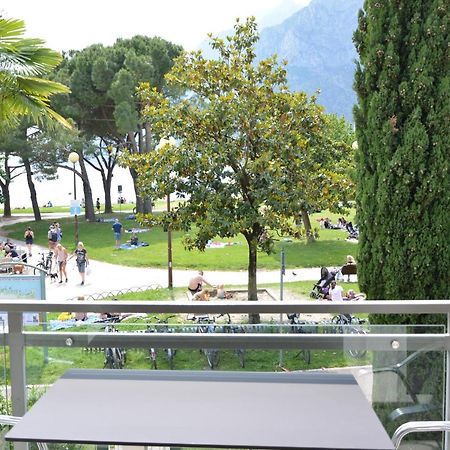 Terrazza Sul Lago 리바 델 이탈리아 베로나 외부 사진