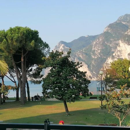 Terrazza Sul Lago 리바 델 이탈리아 베로나 외부 사진