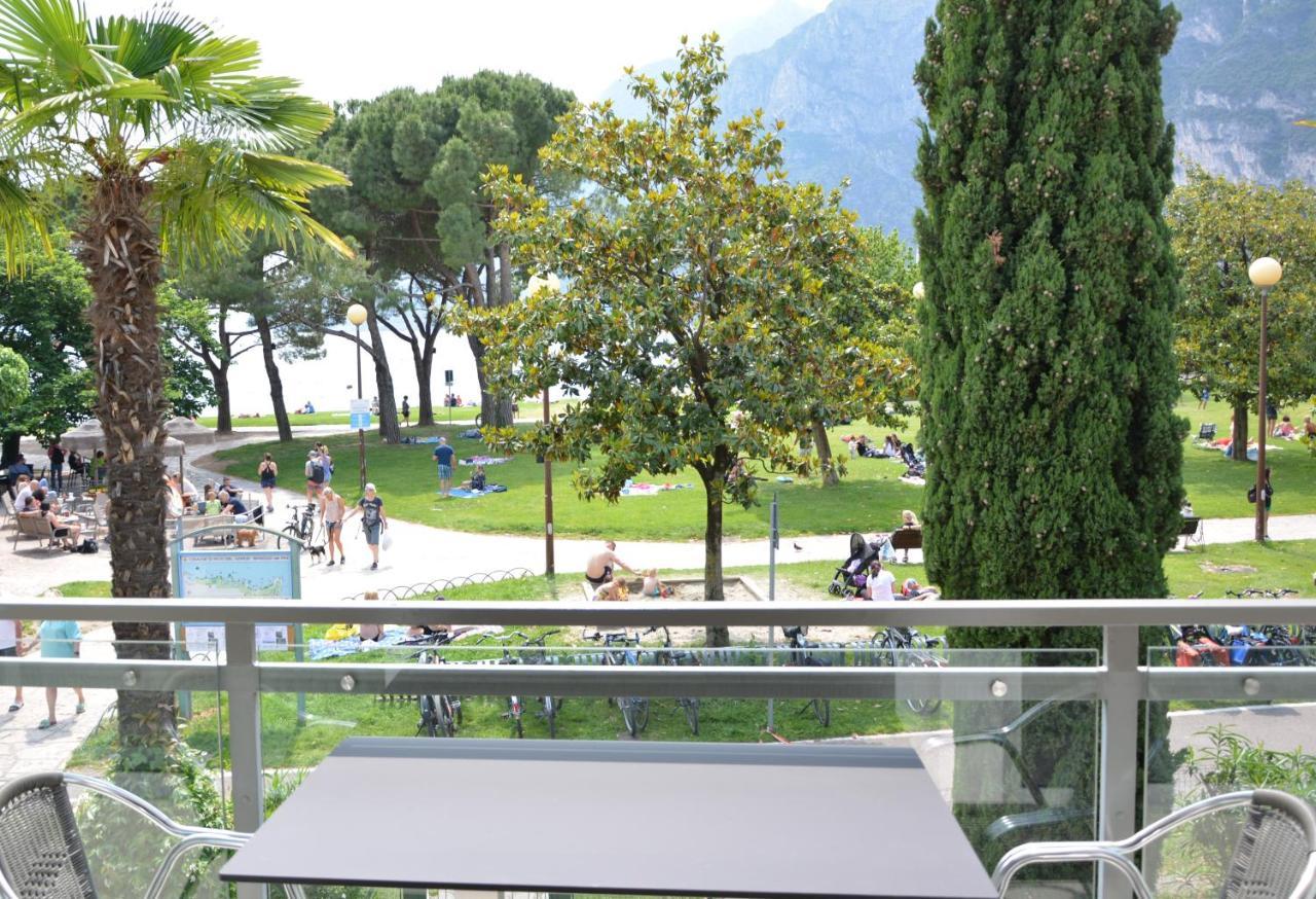 Terrazza Sul Lago 리바 델 이탈리아 베로나 외부 사진