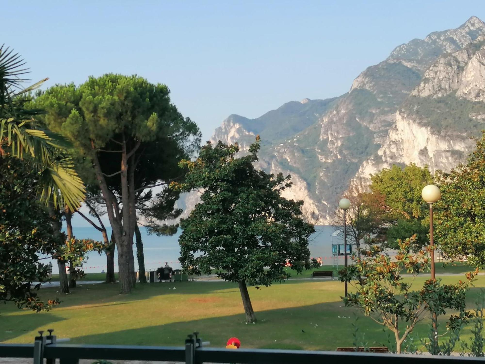 Terrazza Sul Lago 리바 델 이탈리아 베로나 외부 사진