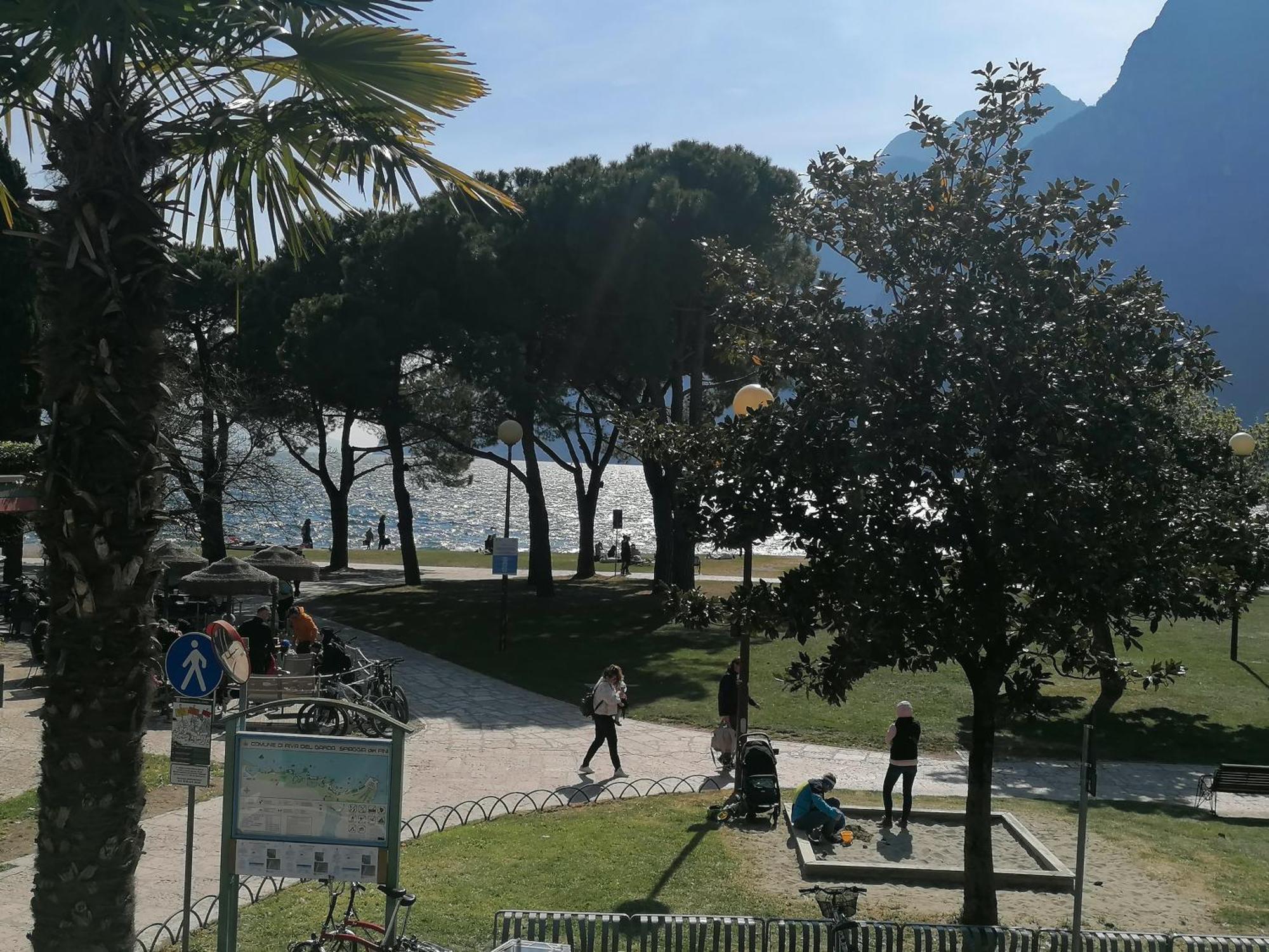 Terrazza Sul Lago 리바 델 이탈리아 베로나 외부 사진